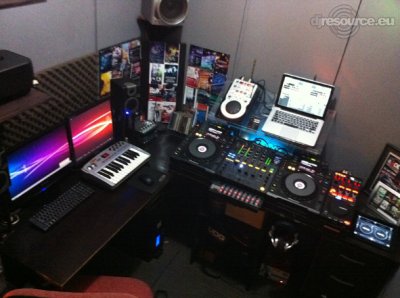 Show this booth : pietrofarrdel's DJ -Booth